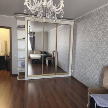 Сдается 1-комнатная квартира, 46 м²