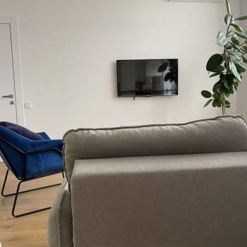 Продается 1-комнатная квартира, 53 м²