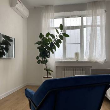 Продается 1-комнатная квартира, 53 м²
