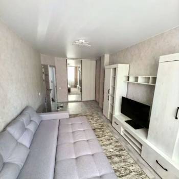 Продается 1-комнатная квартира, 41 м²
