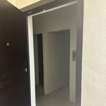 Продается 1-комнатная квартира, 37,3 м²