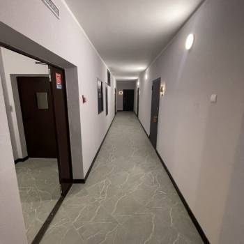 Продается 1-комнатная квартира, 37 м²