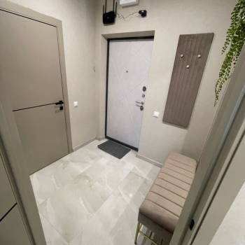 Продается 1-комнатная квартира, 37 м²