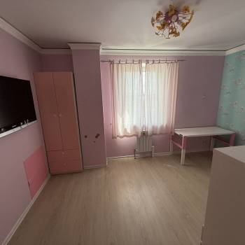 Сдается Многокомнатная квартира, 100 м²