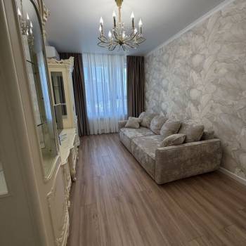 Сдается 2-х комнатная квартира, 65 м²