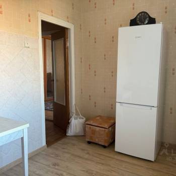 Сдается 1-комнатная квартира, 37 м²