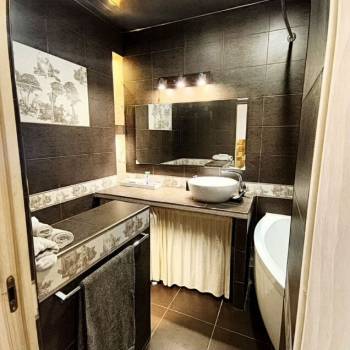 Продается 1-комнатная квартира, 35 м²