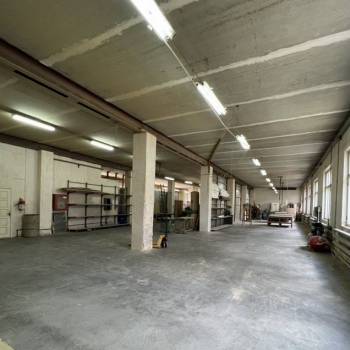 Сдается Нежилое помещение, 700 м²