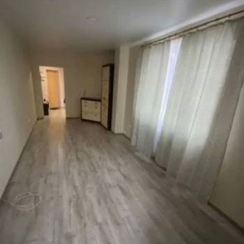 Продается 1-комнатная квартира, 43 м²