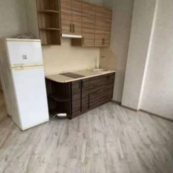 Продается 1-комнатная квартира, 43 м²