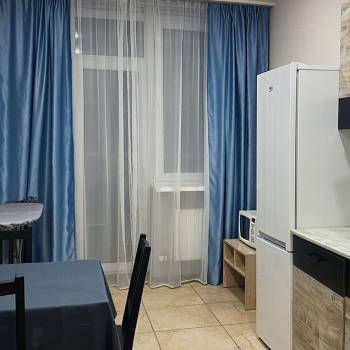 Сдается 1-комнатная квартира, 40 м²