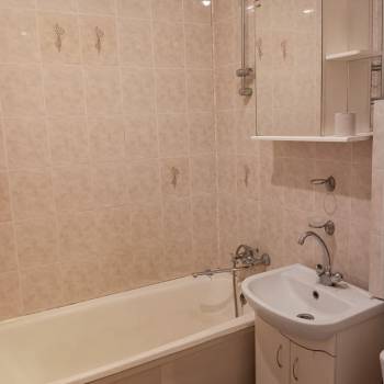 Сдается Многокомнатная квартира, 56,3 м²