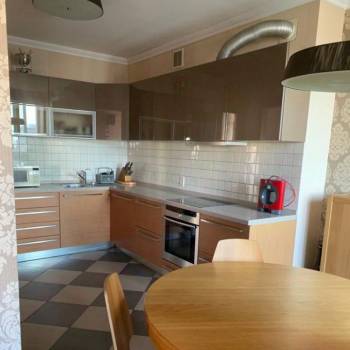 Сдается Многокомнатная квартира, 105 м²