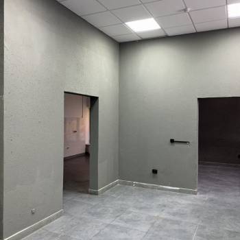 Сдается Нежилое помещение, 75 м²