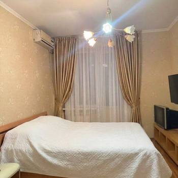 Продается 2-х комнатная квартира, 75 м²