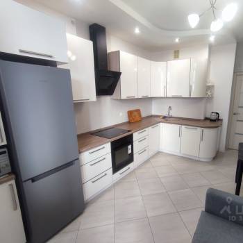 Сдается 1-комнатная квартира, 42 м²
