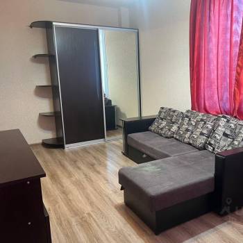 Сдается 1-комнатная квартира, 44 м²
