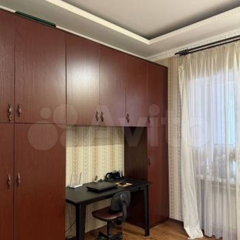 Продается Дом, 180 м²