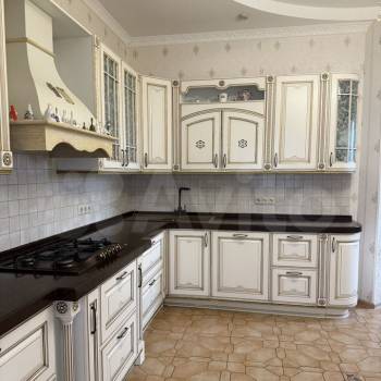 Продается Дом, 180 м²