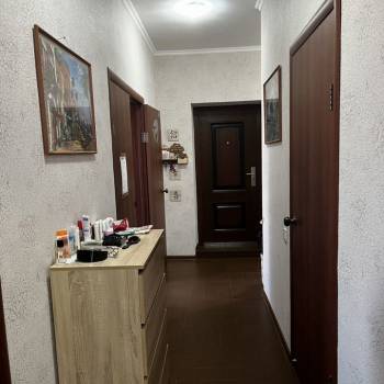 Продается 1-комнатная квартира, 55 м²