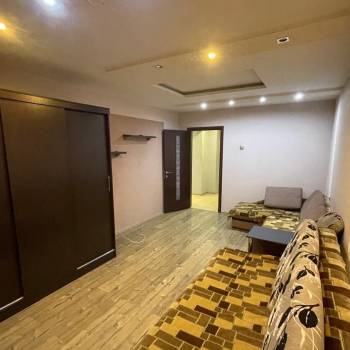 Продается 1-комнатная квартира, 45 м²
