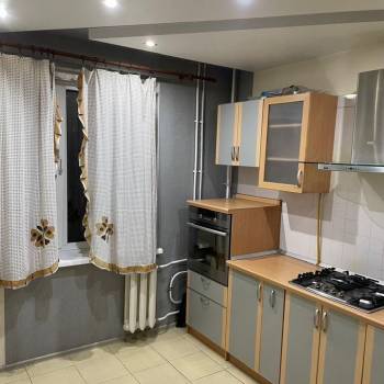 Продается 1-комнатная квартира, 45 м²