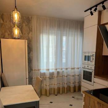 Сдается 1-комнатная квартира, 41 м²