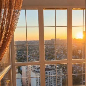 Продается 1-комнатная квартира, 82 м²