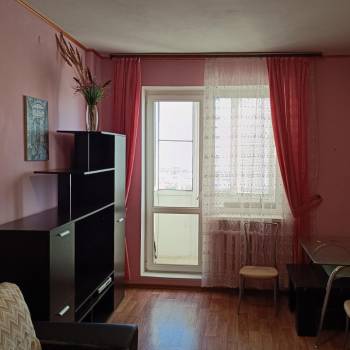 Продается 1-комнатная квартира, 45 м²