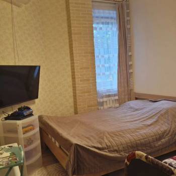 Продается 1-комнатная квартира, 46 м²