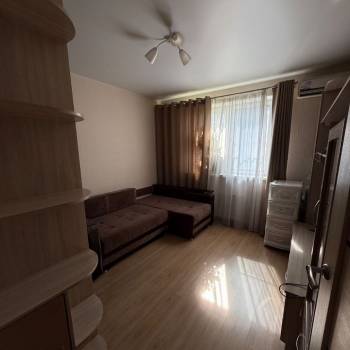 Продается 1-комнатная квартира, 32 м²