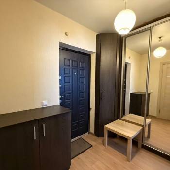 Продается 1-комнатная квартира, 32 м²