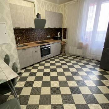 Сдается Многокомнатная квартира, 76 м²