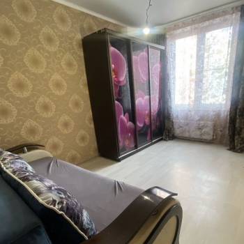 Сдается Многокомнатная квартира, 76 м²