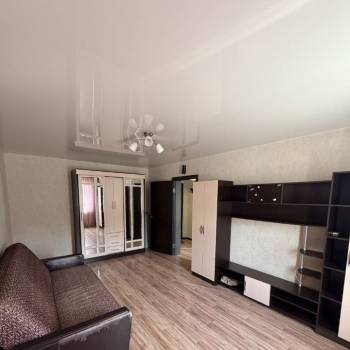 Сдается 1-комнатная квартира, 37 м²