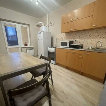 Продается 1-комнатная квартира, 45 м²