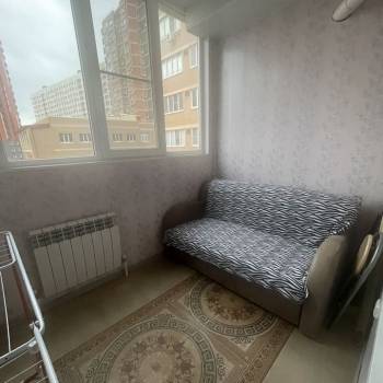 Продается 1-комнатная квартира, 45 м²
