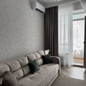 Продается 1-комнатная квартира, 50 м²