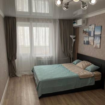 Продается 1-комнатная квартира, 35 м²