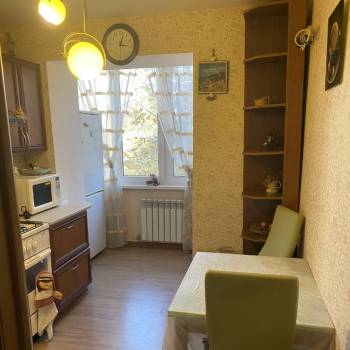 Сдается 1-комнатная квартира, 43 м²