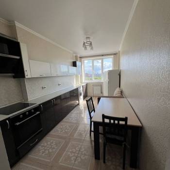 Сдается 1-комнатная квартира, 47,9 м²