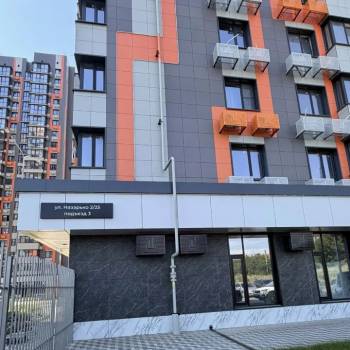 Продается 1-комнатная квартира, 42 м²