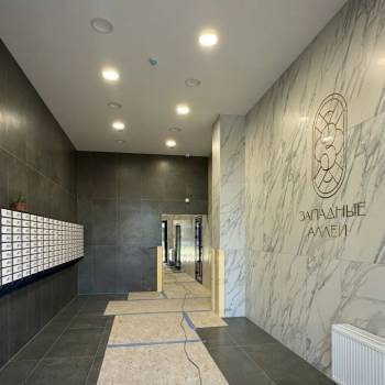 Продается 1-комнатная квартира, 42 м²