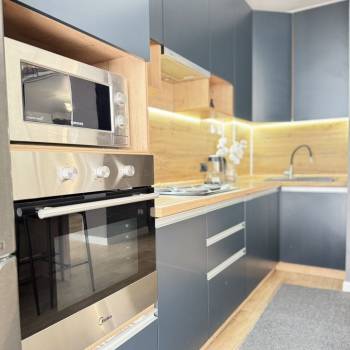 Продается 1-комнатная квартира, 37 м²
