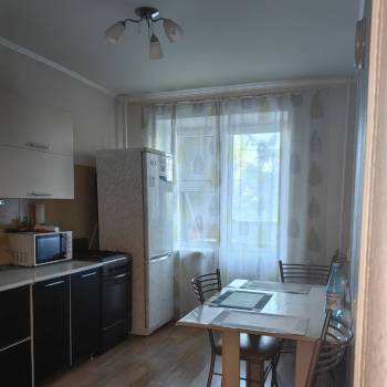 Сдается 1-комнатная квартира, 38 м²