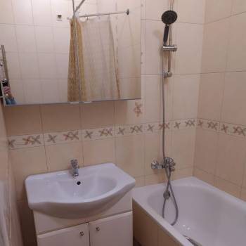 Сдается 1-комнатная квартира, 50 м²