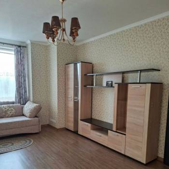 Сдается 1-комнатная квартира, 42 м²