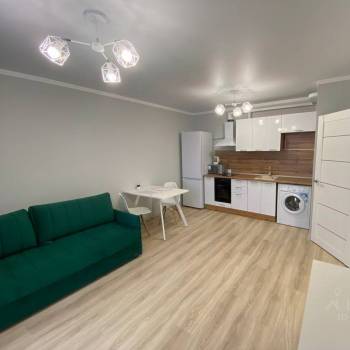 Сдается 1-комнатная квартира, 38 м²