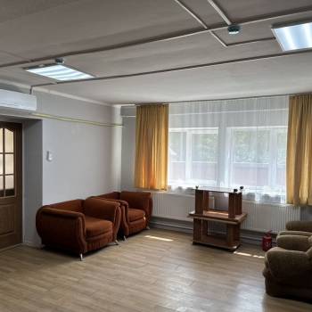 Продается Нежилое помещение, 1100 м²