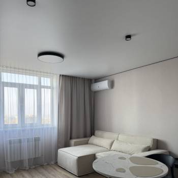 Сдается 1-комнатная квартира, 50 м²
